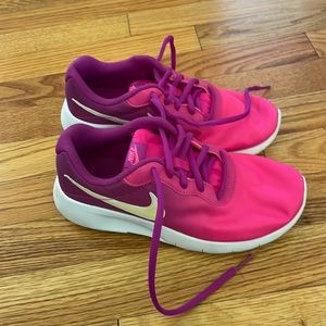 EUC girls Nike pink and purple sneakers